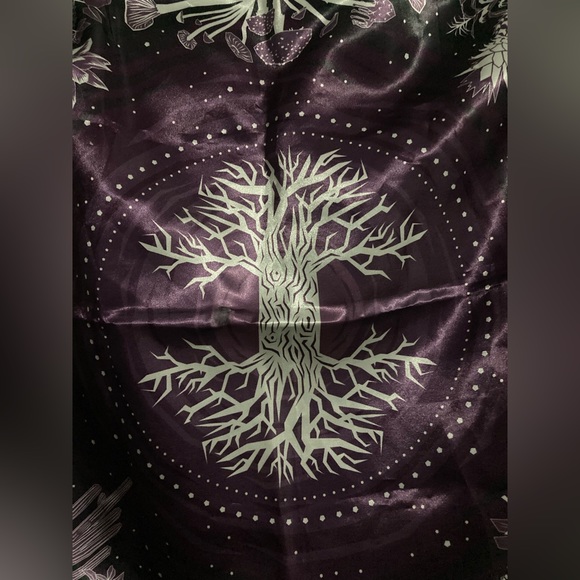 Bottanical Tarot Reading Cloth - Picture 5 of 5